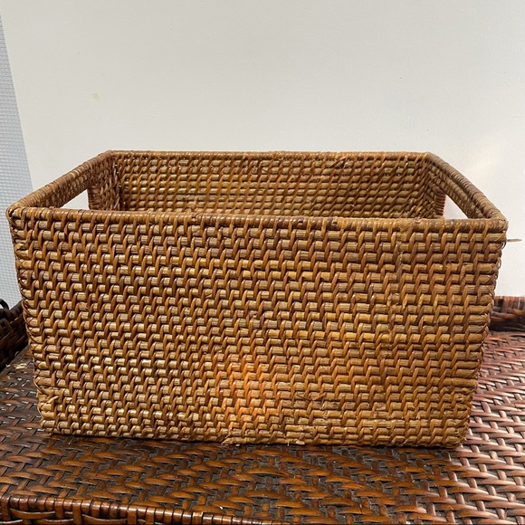 Rattan Storage Basket Organizer